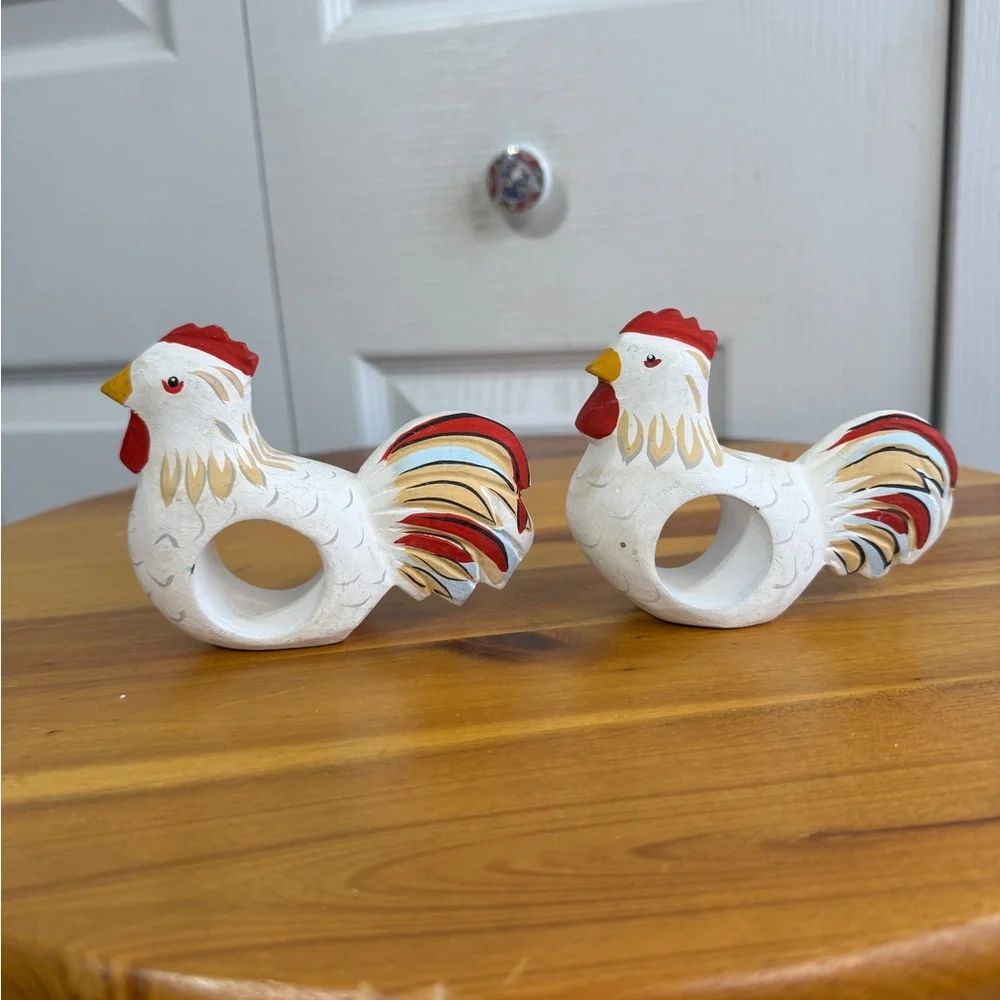 Vintage carved wood hand painted rooster napkin rings‎ set of 2